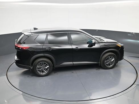 Used 2026 Nissan Rogue S FWD image 30