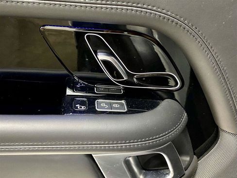 Used 2019 Land Rover Range Rover Autobiography AWD/4WD image 18