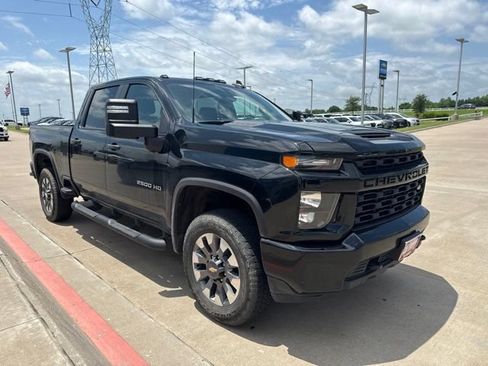 Used 2022 Chevrolet Silverado 2500 Custom w/ Custom Value Package AWD/4WD image 1