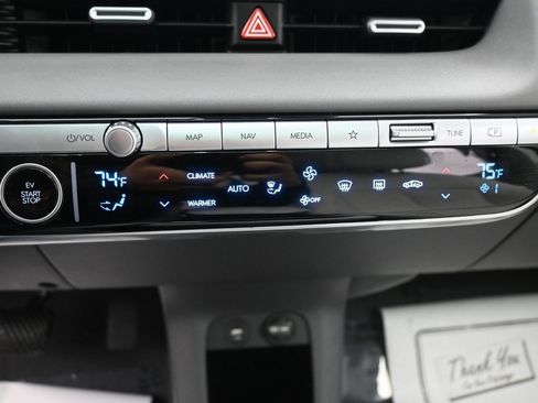 Used 2024 Hyundai Ioniq 5 Limited image 16