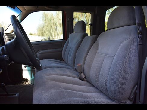 Used 1997 Chevrolet Silverado 3500 4x4 Extended Cab w/ Preferred Equipment Group 2 image 29