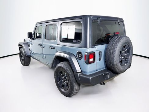 Used 2025 Jeep Wrangler Sport image 27