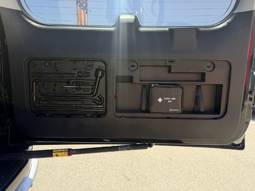 Used 2018 Lexus GX 460 Premium AWD/4WD image 19