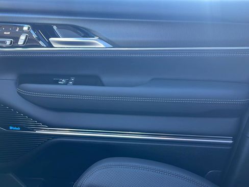 New 2026 Jeep Grand Wagoneer Summit AWD/4WD image 21