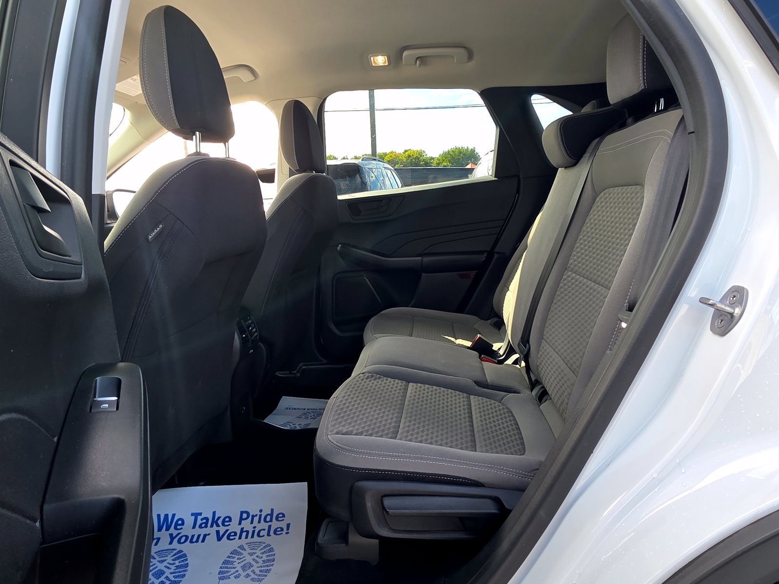 Used 2022 Ford Escape SE w/ SE Sport Appearance Package AWD/4WD image 25