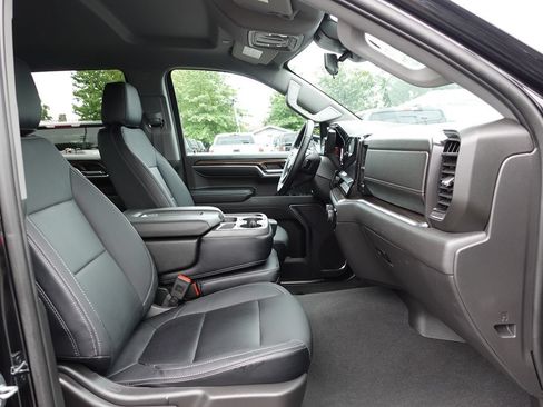 Used 2023 Chevrolet Silverado 1500 LT AWD/4WD image 32
