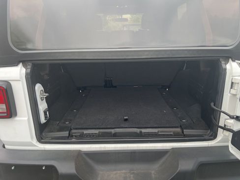 Used 2021 Jeep Wrangler Unlimited Sport AWD/4WD image 7