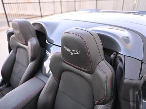 Used 2013 Chevrolet Corvette 427 w/ 1SC Preferred Equipment Group RWD image 33