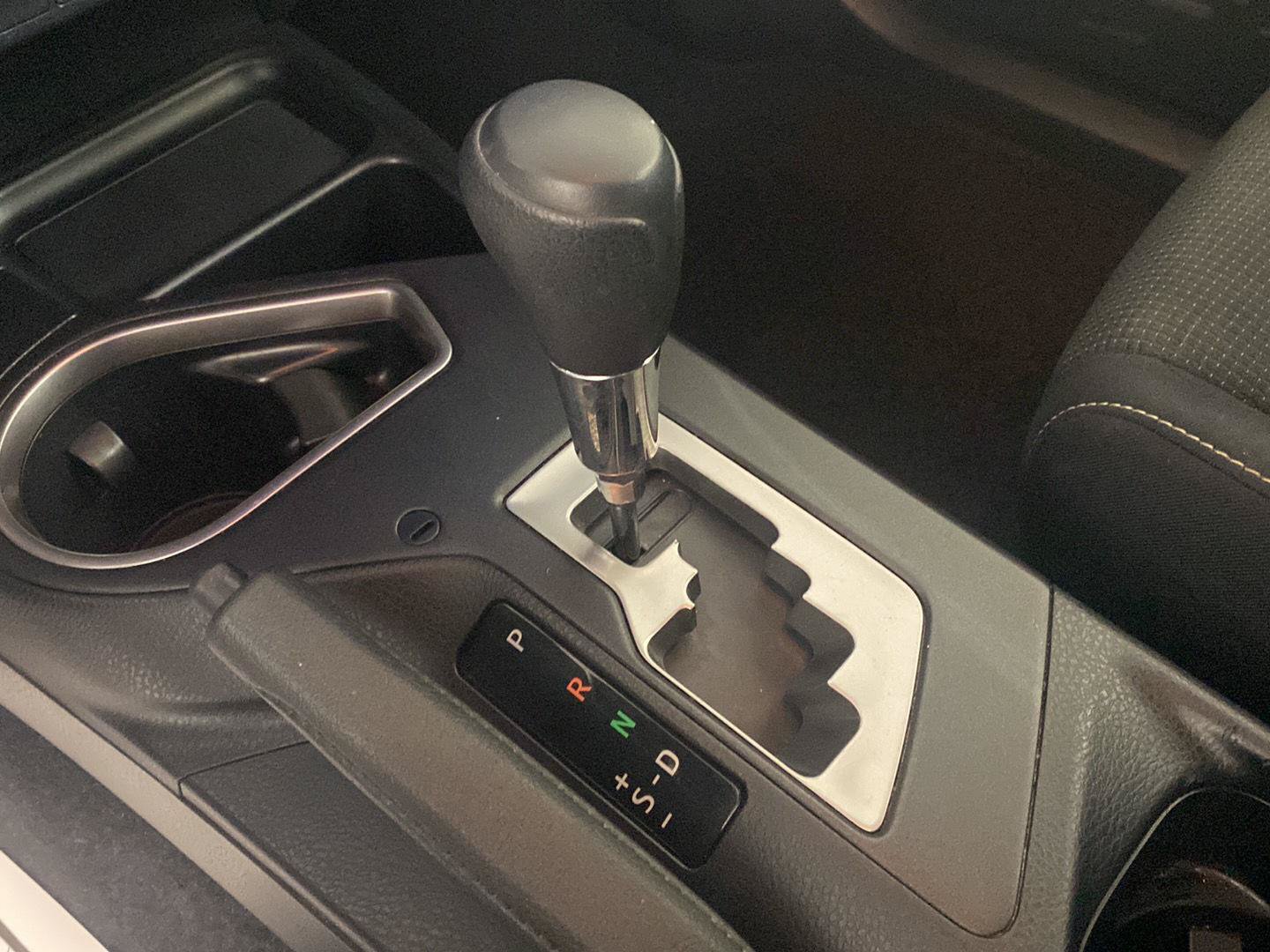 Used 2018 Toyota RAV4 XLE AWD/4WD image 16