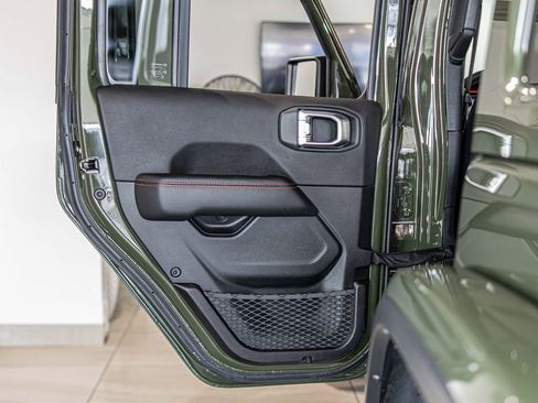 Used 2023 Jeep Wrangler Unlimited Rubicon w/ Dual Top Group image 32