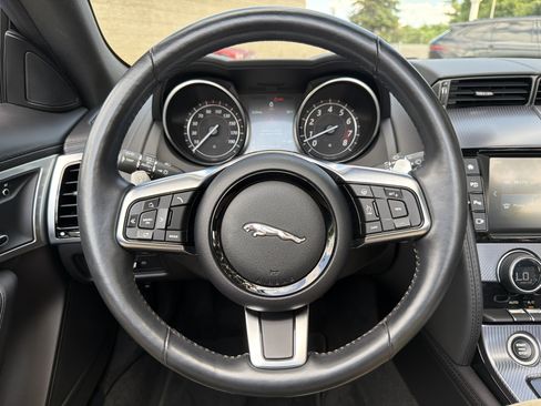 Used 2018 Jaguar F-TYPE R-Dynamic AWD/4WD image 16
