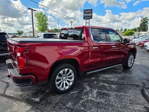 Used 2022 Chevrolet Silverado 1500 High Country w/ Technology Package AWD/4WD image 4