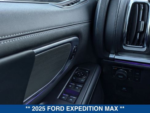 Certified 2025 Ford Expedition Max Platinum image 28