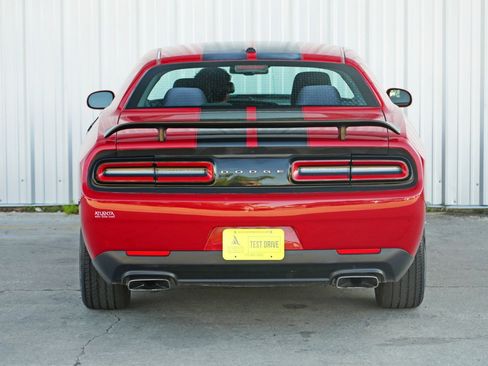 Used 2015 Dodge Challenger R/T w/ Quick Order Package 22B R/T image 38