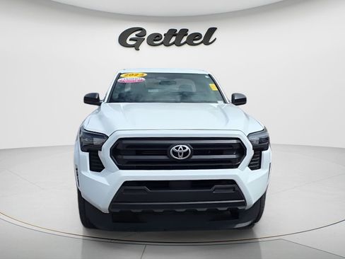 Used 2024 Toyota Tacoma SR RWD image 4