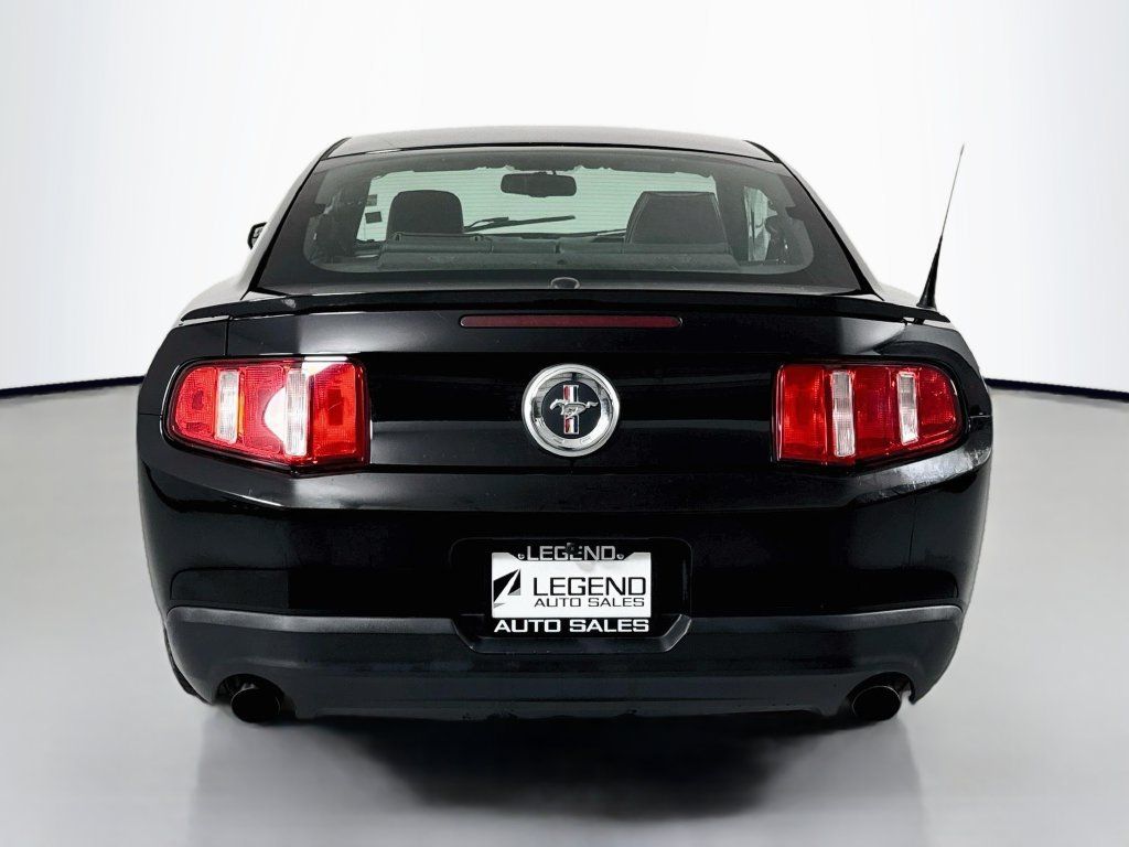 Used 2012 Ford Mustang Premium RWD image 7