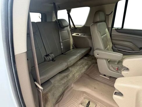 Used 2015 GMC Yukon XL SLT w/ Open Road Package AWD/4WD image 30