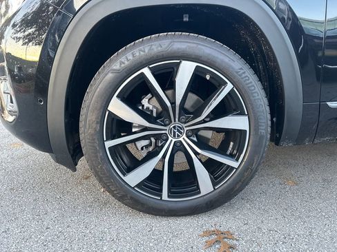 New 2026 Volkswagen Atlas SEL Premium R-Line AWD/4WD image 34