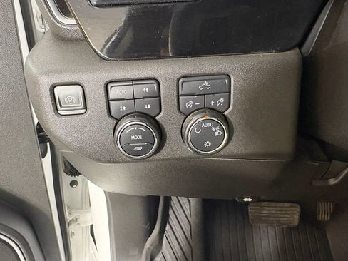 Certified 2022 Chevrolet Silverado 1500 LT AWD/4WD image 31