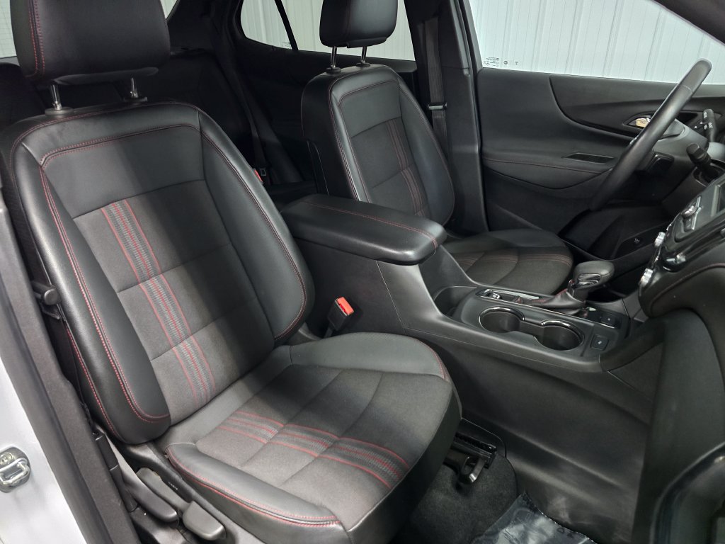Used 2022 Chevrolet Equinox RS AWD/4WD image 23