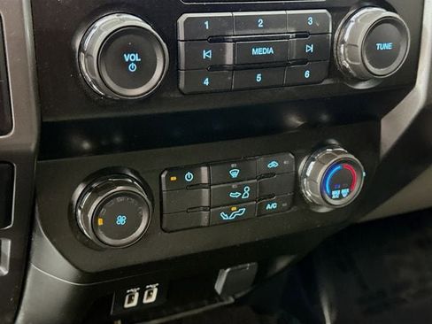 Used 2020 Ford F150 XLT w/ Trailer Tow Package AWD/4WD image 16