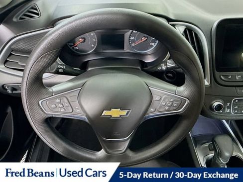 Used 2024 Chevrolet Malibu LT FWD image 17