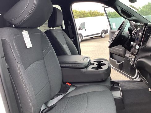 New 2025 RAM 2500 Tradesman AWD/4WD image 17