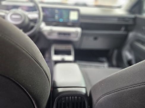 Used 2025 Hyundai Kona SEL image 14