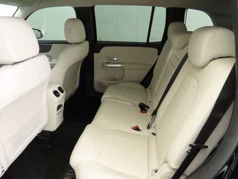 Certified 2022 Mercedes-Benz GLB 250 image 19