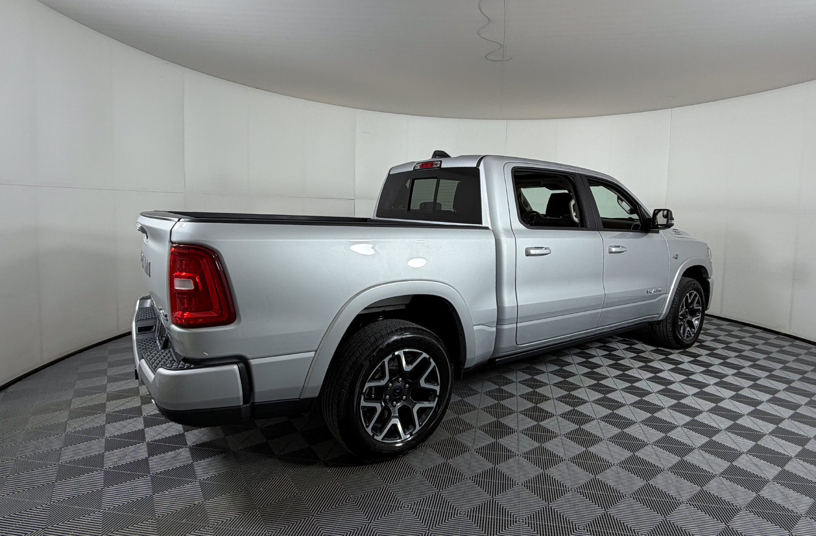 Used 2026 RAM 1500 Laramie w/ Laramie Southwest Edition AWD/4WD image 4