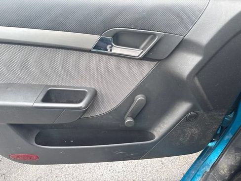Used 2009 Chevrolet Aveo5 LT FWD image 16