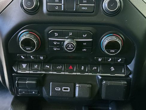 Used 2021 Chevrolet Silverado 3500 High Country w/ Z71 Off-Road Package AWD/4WD image 18