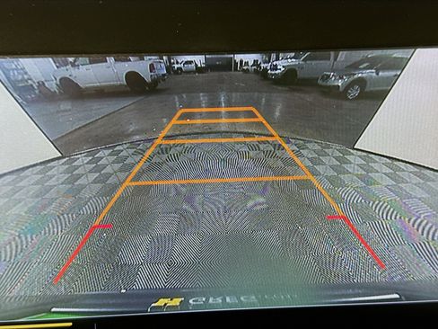 Used 2020 GMC Terrain SLT w/ Preferred Package image 18