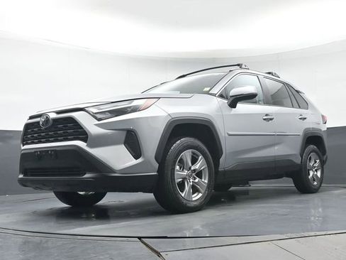 Certified 2025 Toyota RAV4 XLE w/ Convenience Package image 36