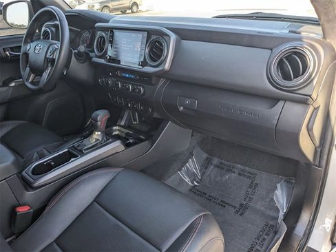 Used 2022 Toyota Tacoma TRD Pro image 33