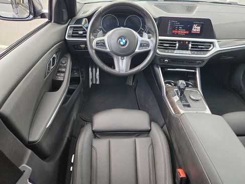 Used 2020 BMW 330i xDrive Sedan w/ M Sport Package AWD/4WD image 11