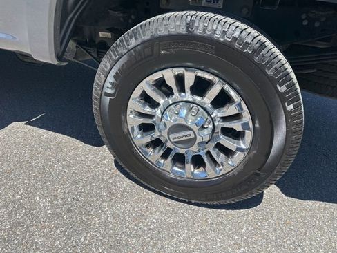 Used 2022 Ford F350 XLT w/ XLT Premium Package AWD/4WD image 24