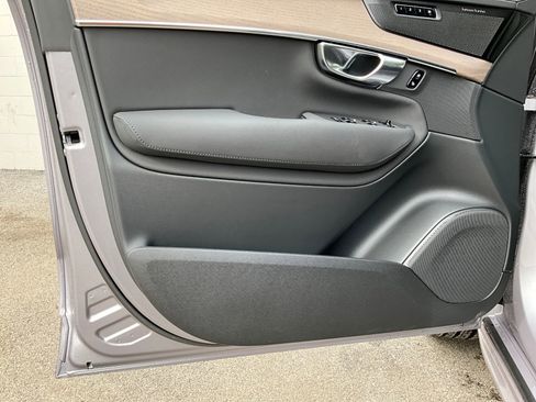 New 2026 Volvo XC90 B6 Plus w/ Protection Package image 10