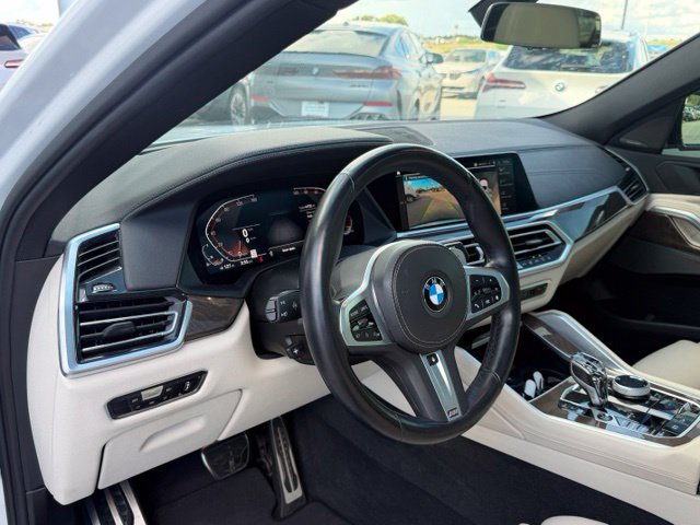 Used 2022 BMW X6 xDrive40i w/ M Sport Package AWD/4WD image 16