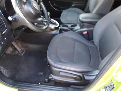 Used 2015 Kia Soul image 5