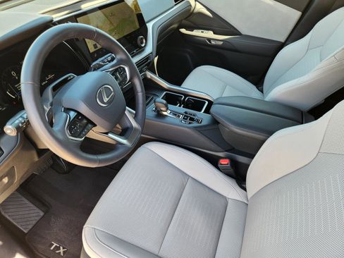 Used 2025 Lexus TX 350 Premium Package w/ Technology Package image 16