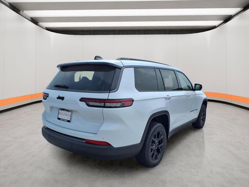 New 2026 Jeep Grand Cherokee L 2WD image 6