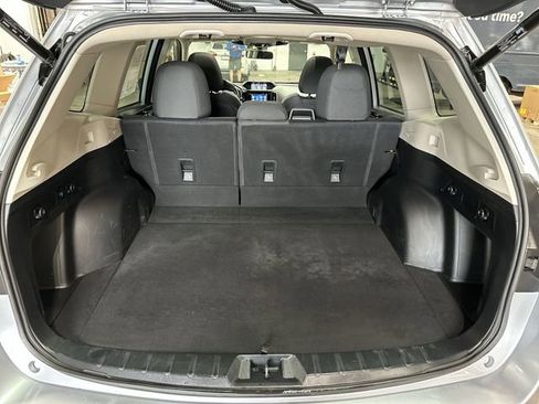 Used 2023 Subaru Forester Premium AWD/4WD image 24