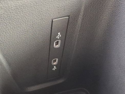 Certified 2025 Volkswagen Tiguan S image 24