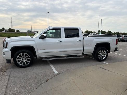 Used 2017 GMC Sierra 1500 Denali AWD/4WD image 6