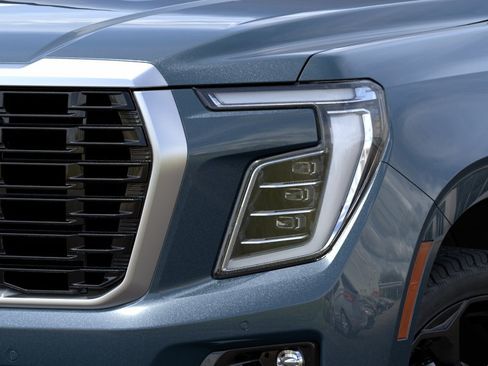 New 2026 GMC Yukon Denali w/ Denali Reserve Package AWD/4WD image 11