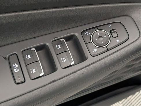 Used 2023 Hyundai Santa Fe SEL image 11