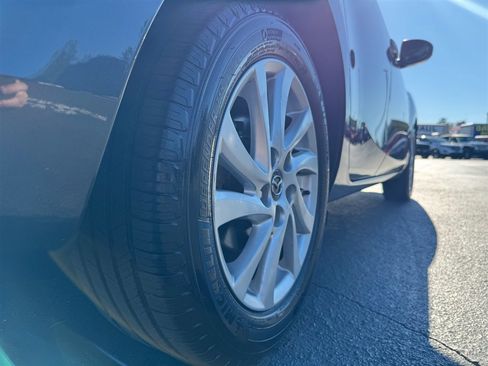 Used 2013 MAZDA MAZDA3 i Grand Touring image 10