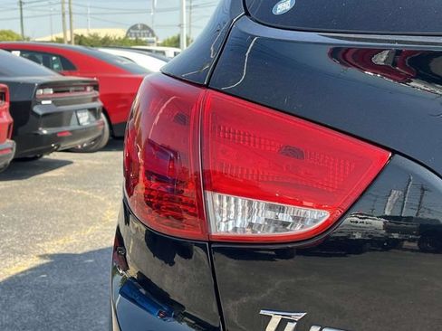 Used 2015 Hyundai Tucson GLS w/ Option Group 02 FWD image 10