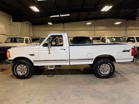 Used 1997 Ford F250 4x4 Regular Cab Heavy Duty image 3